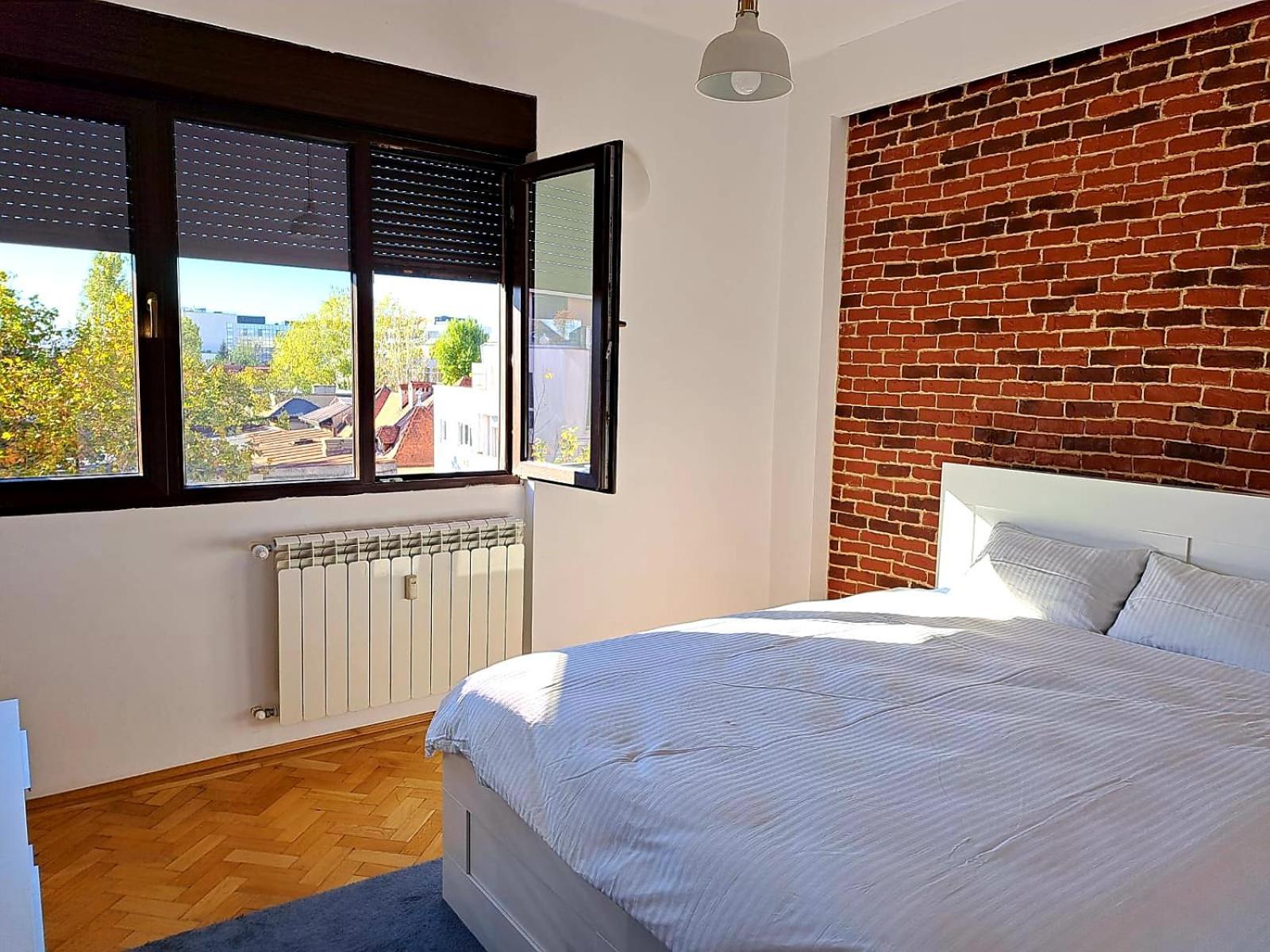 Classy Apartment With Parking In The City Center บูคาเรสต์ ภายนอก รูปภาพ