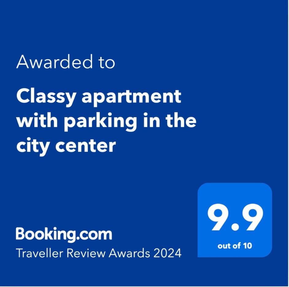Classy Apartment With Parking In The City Center บูคาเรสต์ ภายนอก รูปภาพ